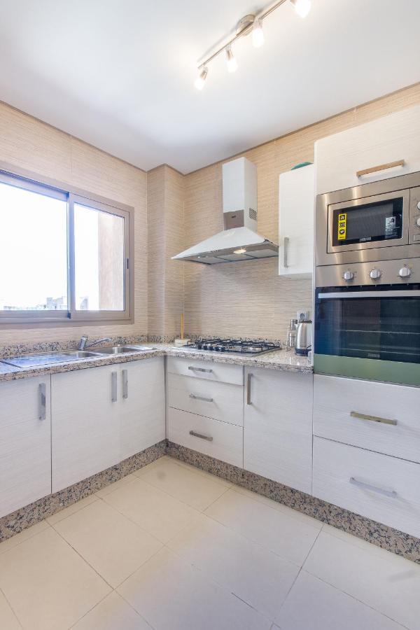 Appartement Lumineux Et Vue Degagee Sur Piscine A Prestigia