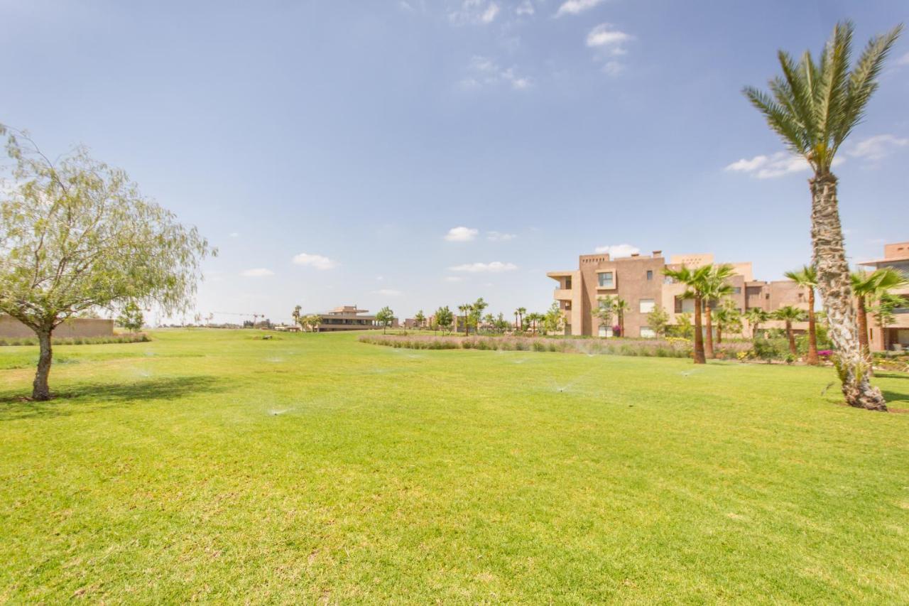 Appartement Lumineux Et Vue Degagee Sur Piscine A Prestigia *
