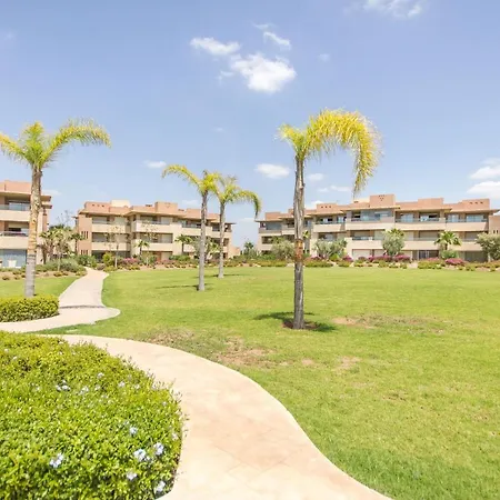 Lumineux Et Vue Degagee Sur Piscine A Prestigia Apartamento Marraquexe Exterior foto
